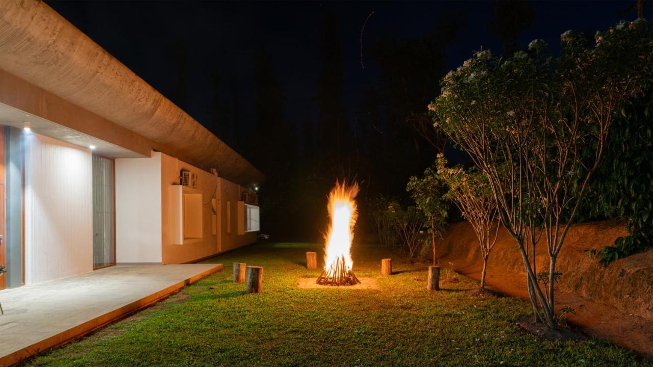 Saffronstays Cafella- A 3-Bdr Elliptical-Roof Villa In Chikmagalur Mudigere Buitenkant foto